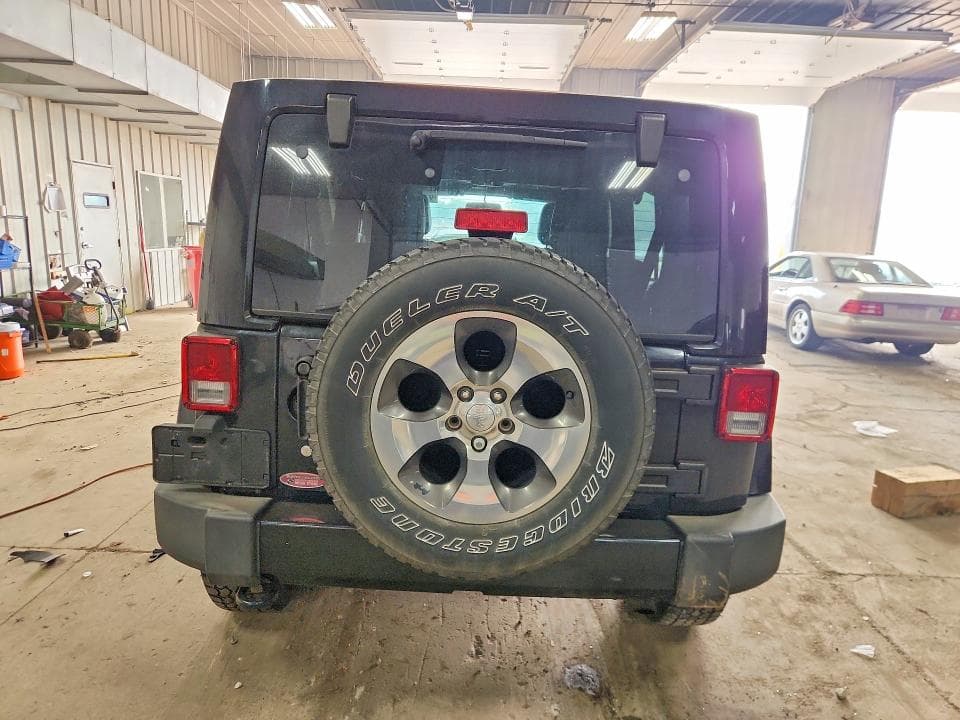 2017 JEEP WRANGLER UNLIMITED SAHARA 6