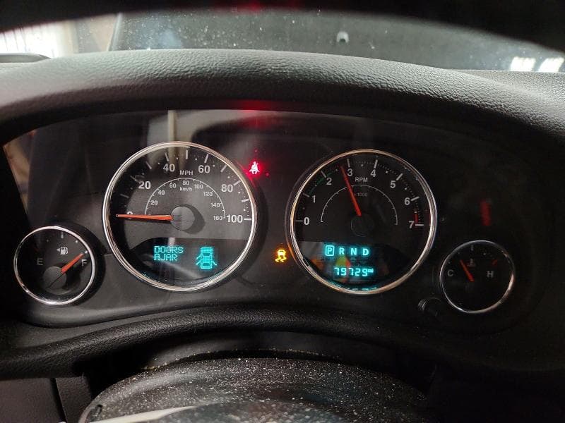 2017 JEEP WRANGLER UNLIMITED SAHARA 9