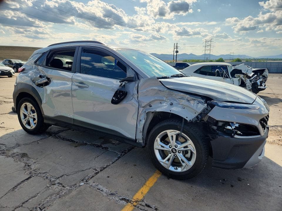 2022 HYUNDAI KONA SEL 4
