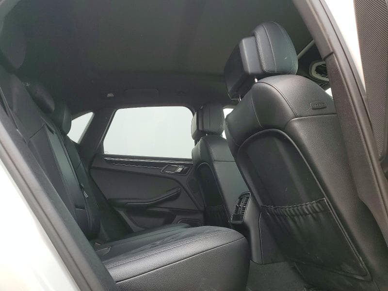 2018 PORSCHE MACAN S 11