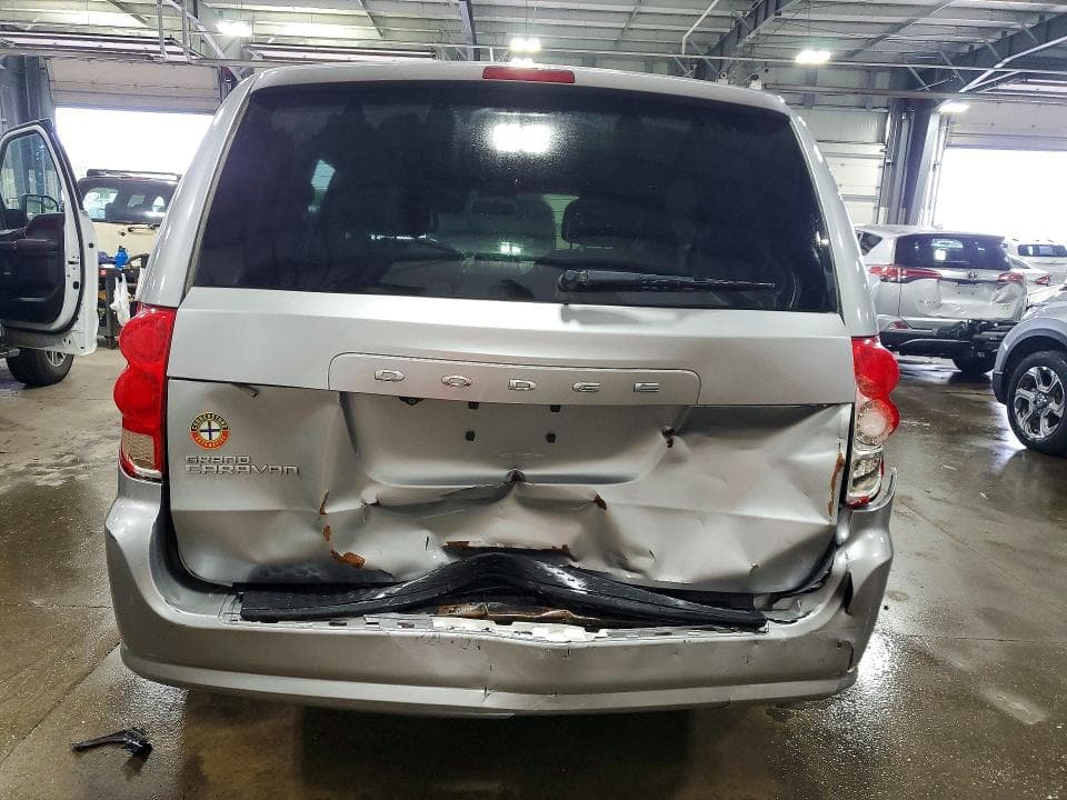 2017 DODGE GRAND CARAVAN SE 6