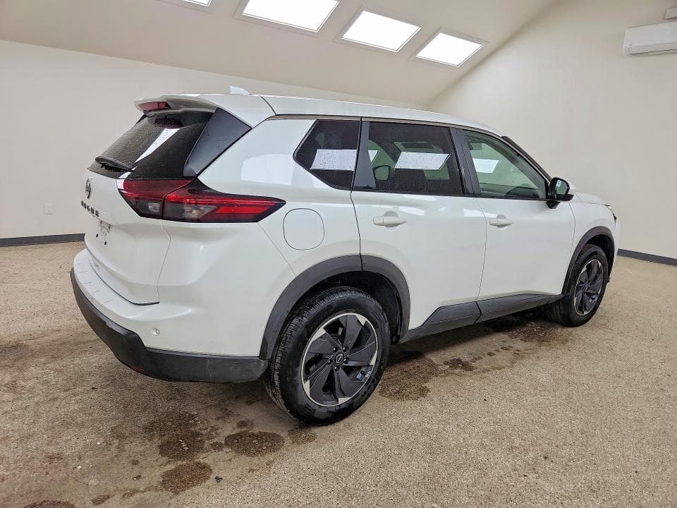 2025 NISSAN ROGUE SV 3