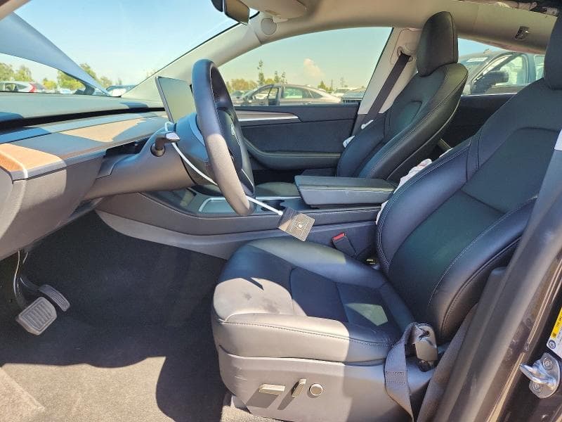2025 TESLA MODEL Y 7