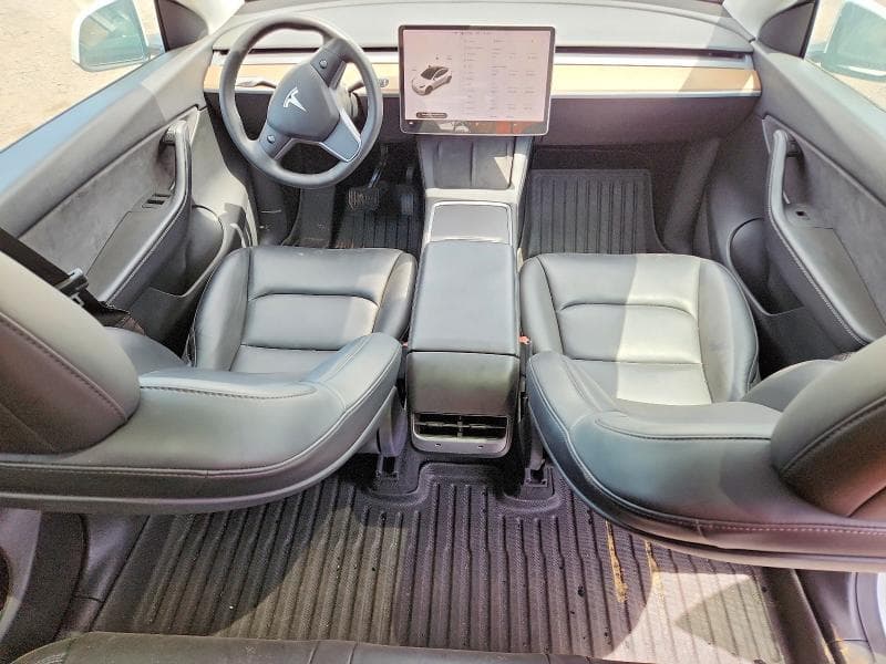 2021 TESLA MODEL Y 8