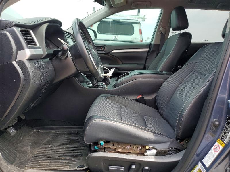 2019 TOYOTA HIGHLANDER LE PLUS 7