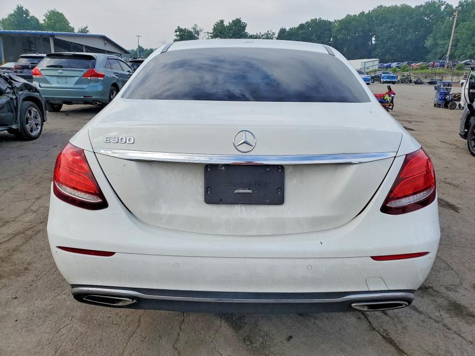 2017 MERCEDES-BENZ E 300 4MATIC 6