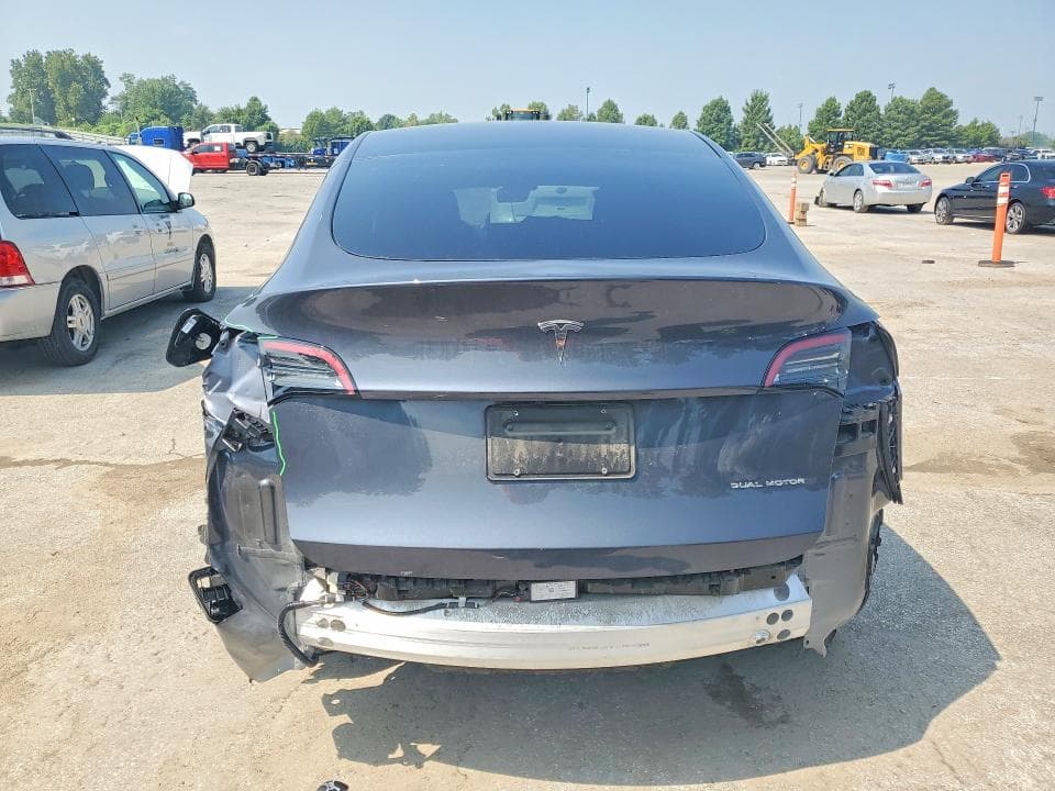 2023 TESLA MODEL Y 6