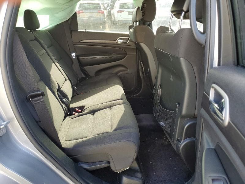 2018 JEEP GRAND CHEROKEE LAREDO 11