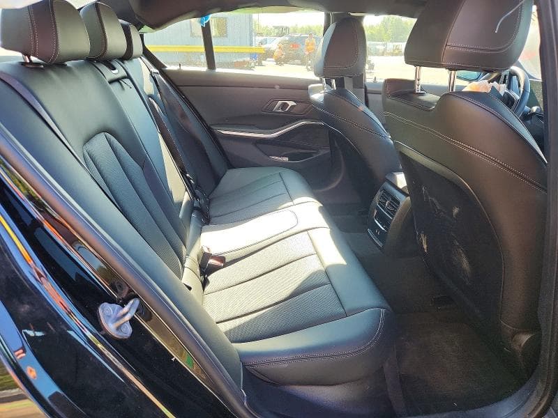 2024 BMW 330XI 10