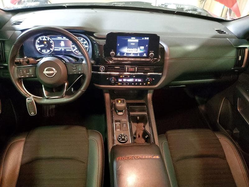2023 NISSAN PATHFINDER SV 8