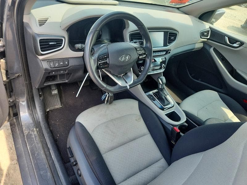 2019 HYUNDAI IONIQ SEL SEL 8