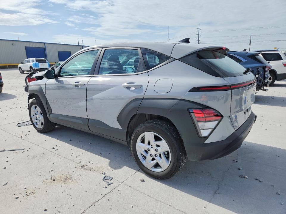 2024 HYUNDAI KONA SE 2