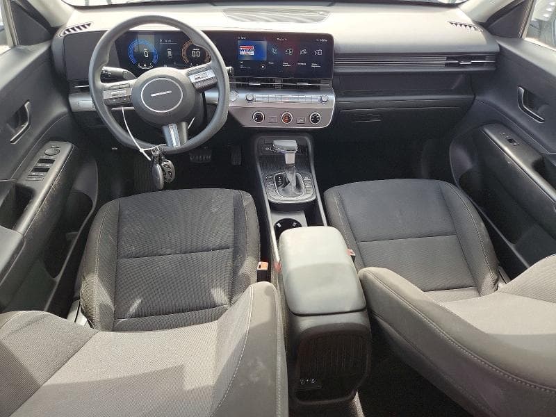 2024 HYUNDAI KONA SE 8
