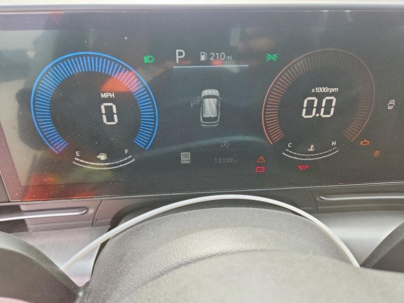 2024 HYUNDAI KONA SE 9