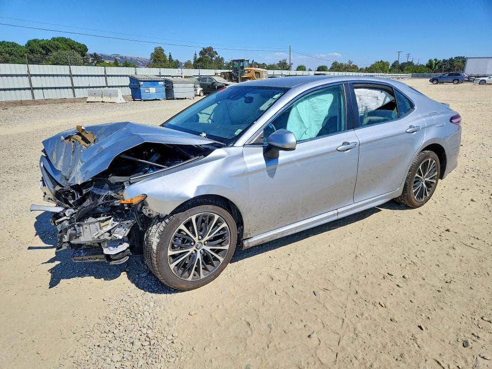 2020 TOYOTA CAMRY SE - 1