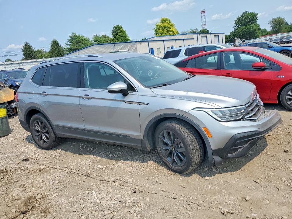 2023 VOLKSWAGEN TIGUAN SE 4