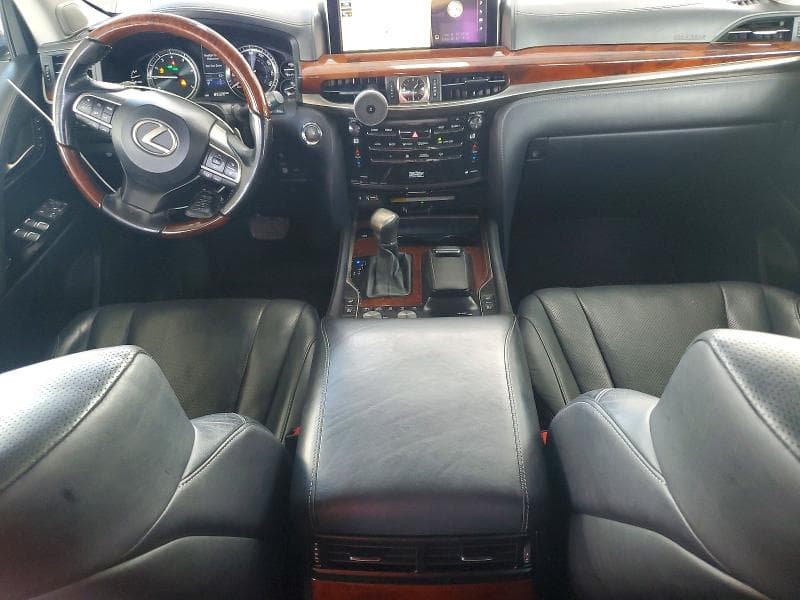 2017 LEXUS LX 570 570 8