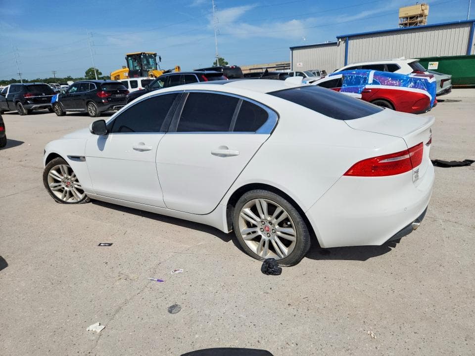 2019 JAGUAR XE PREMIUM 2