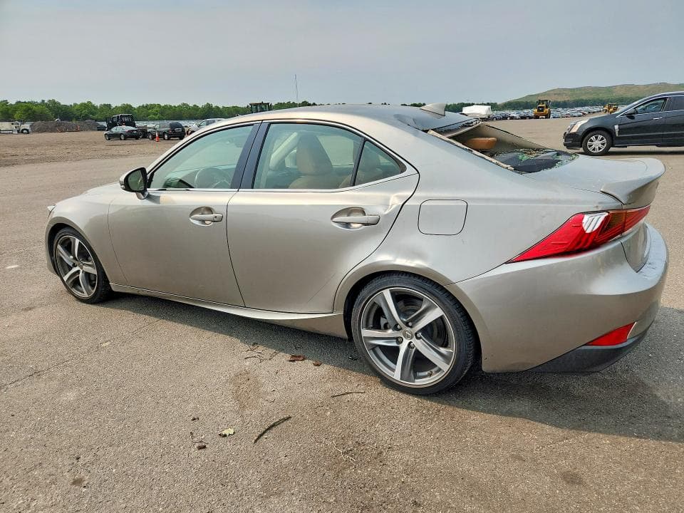 2018 LEXUS IS 300 2