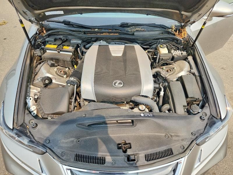 2018 LEXUS IS 300 11