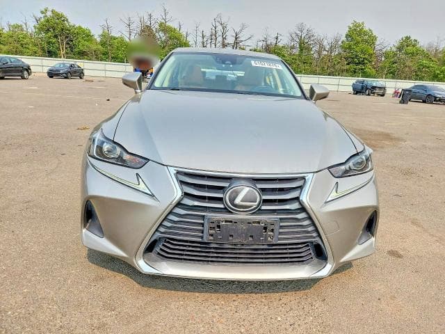2018 LEXUS IS 300 5