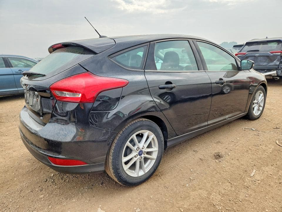 2017 FORD FOCUS SE 3