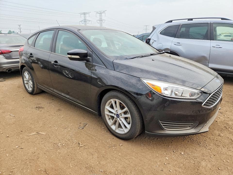 2017 FORD FOCUS SE 4