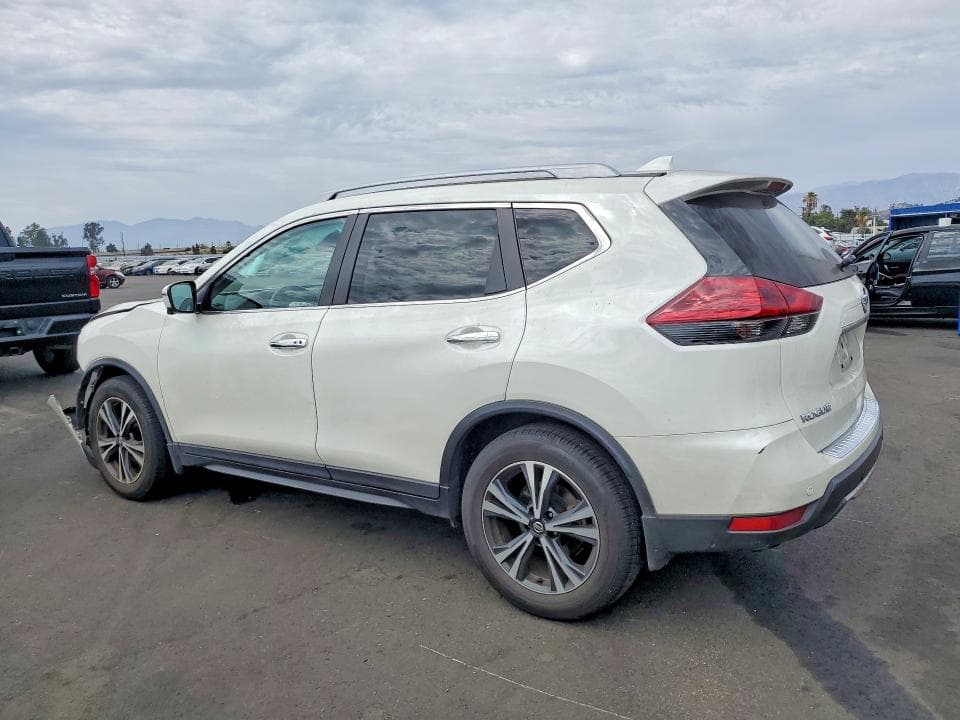 2020 NISSAN ROGUE SV 2