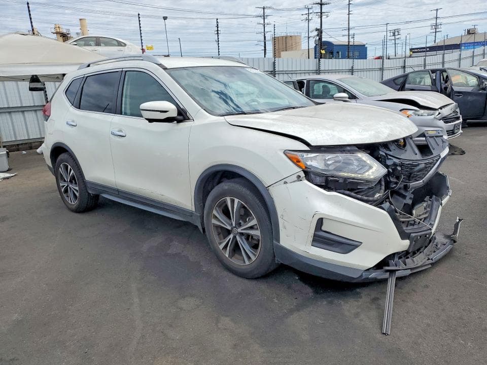 2020 NISSAN ROGUE SV 4