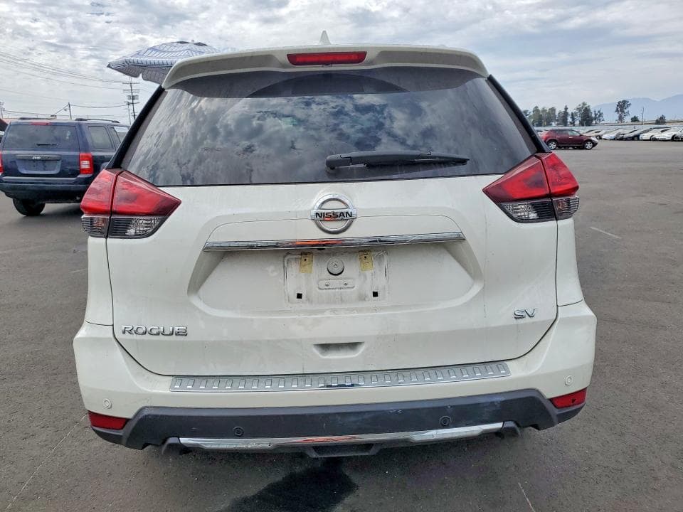 2020 NISSAN ROGUE SV 6