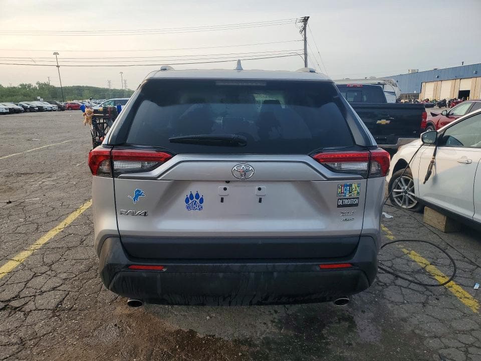 2023 TOYOTA RAV4 XLE XLE 6