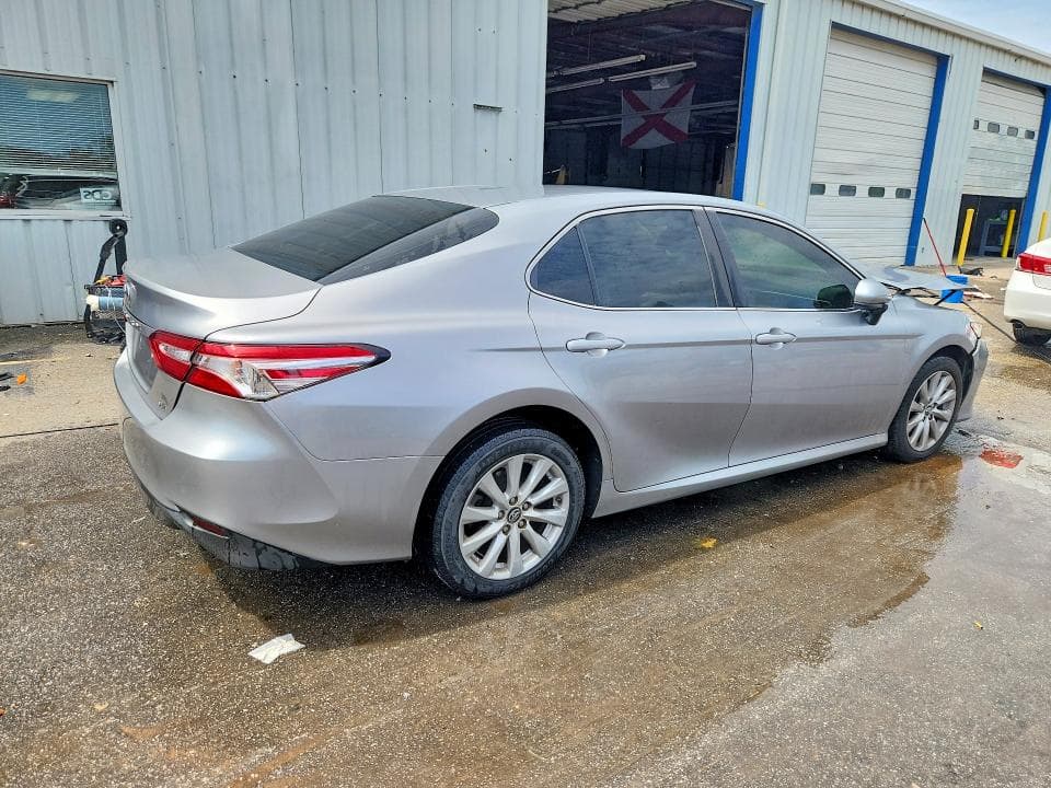 2018 TOYOTA CAMRY LE LE 3