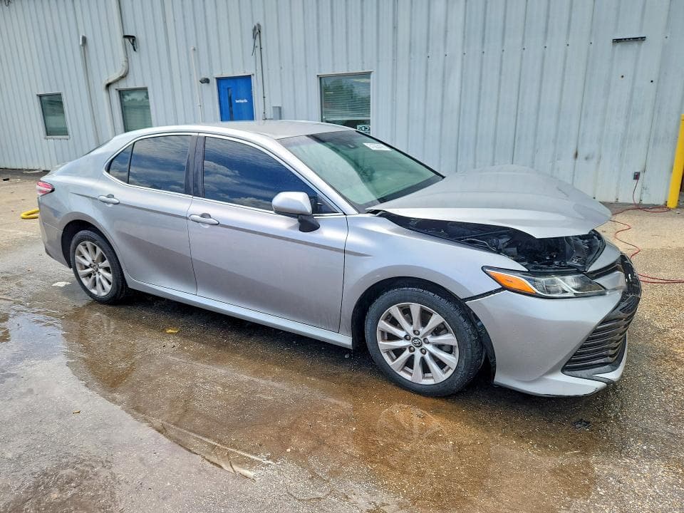 2018 TOYOTA CAMRY LE LE 4