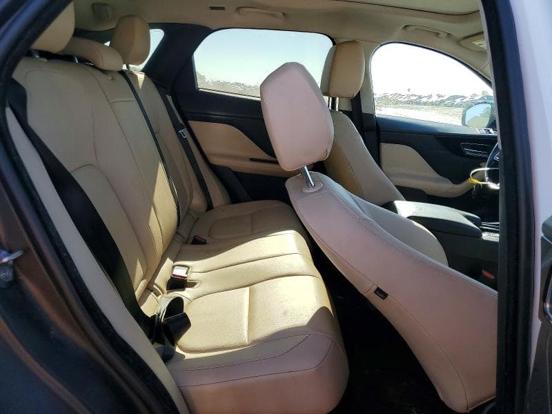2018 JAGUAR F-PACE PREMIUM 11