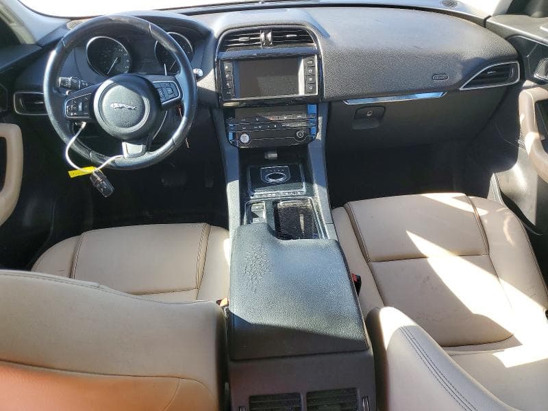 2018 JAGUAR F-PACE PREMIUM 8