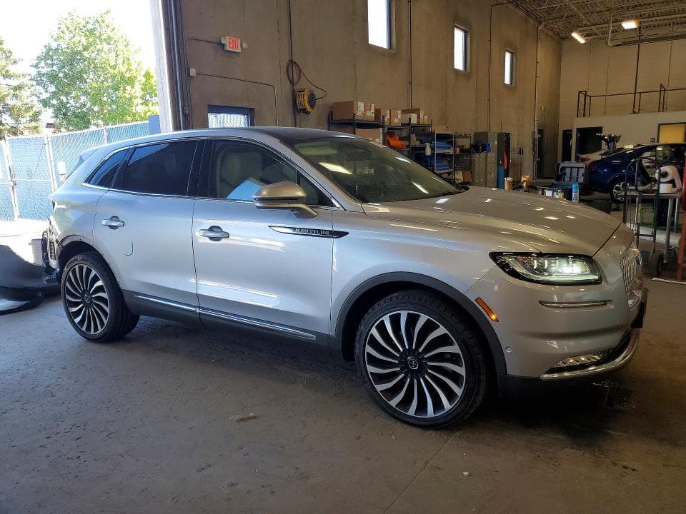 2021 LINCOLN NAUTILUS BLACK LABEL 4