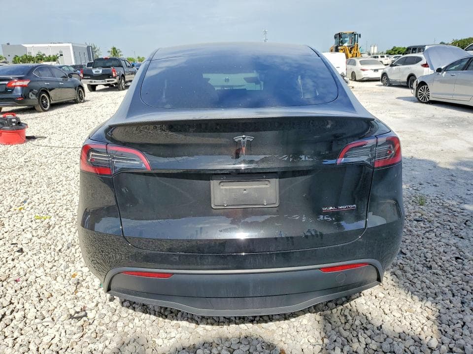 2023 TESLA MODEL Y 6