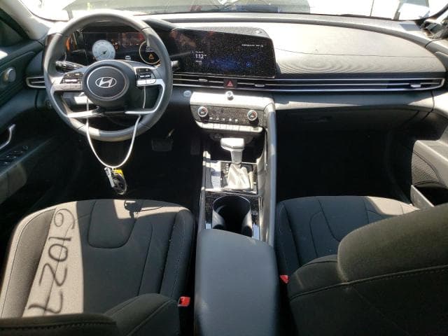 2024 HYUNDAI ELANTRA SEL 8