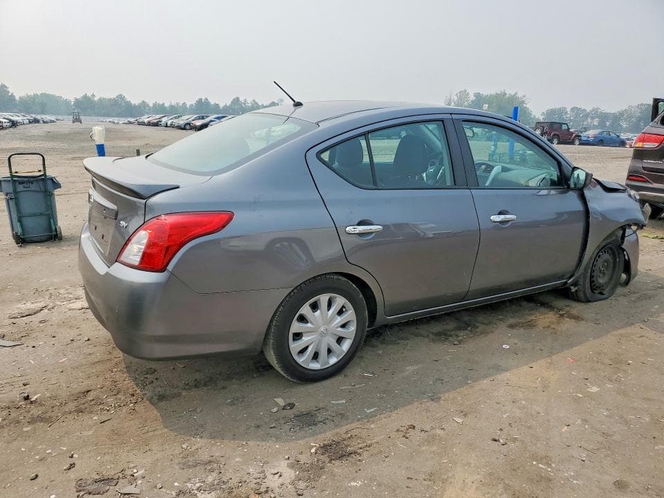 2019 NISSAN VERSA SV 3
