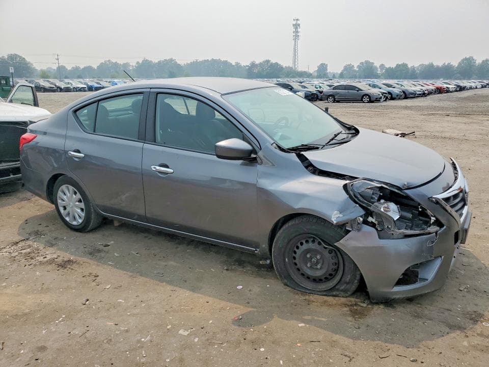 2019 NISSAN VERSA SV 4
