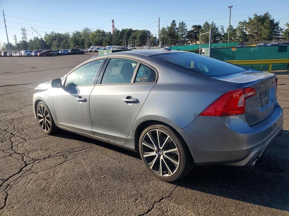 2018 VOLVO S60 DYNAMIC DYNAMIC 2