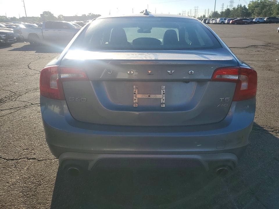 2018 VOLVO S60 DYNAMIC DYNAMIC 6