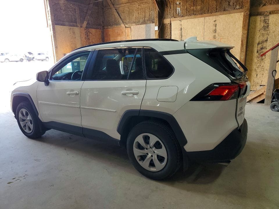 2021 TOYOTA RAV4 LE 2