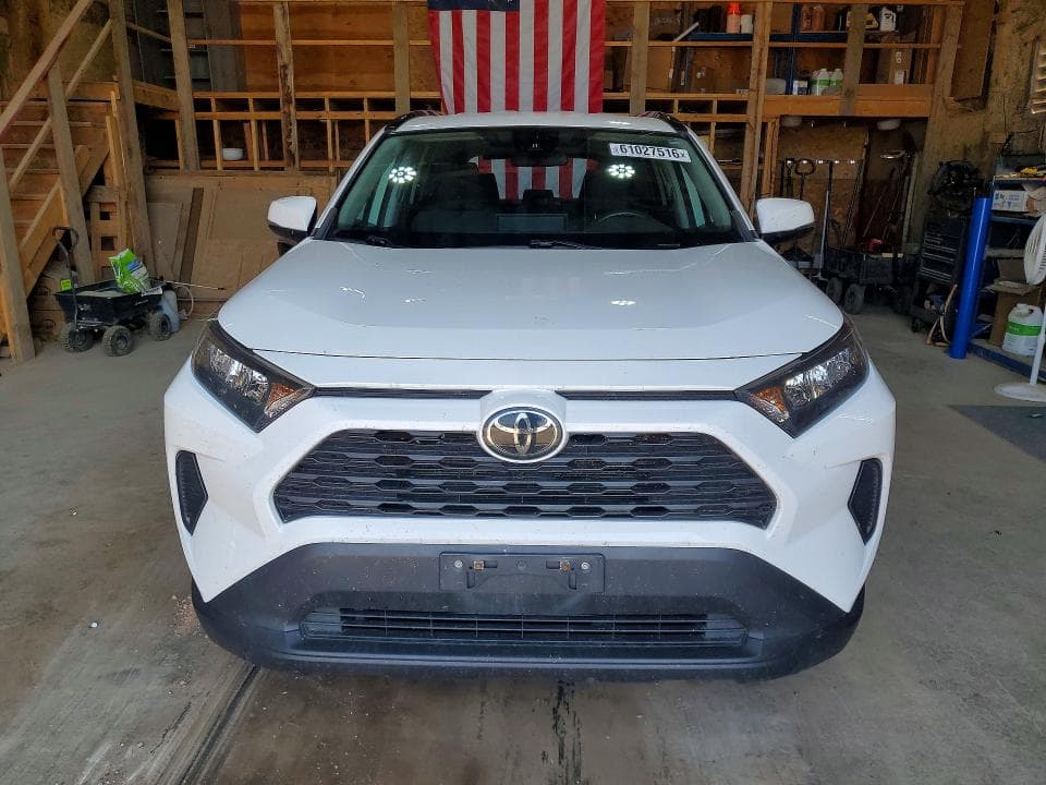 2021 TOYOTA RAV4 LE 5