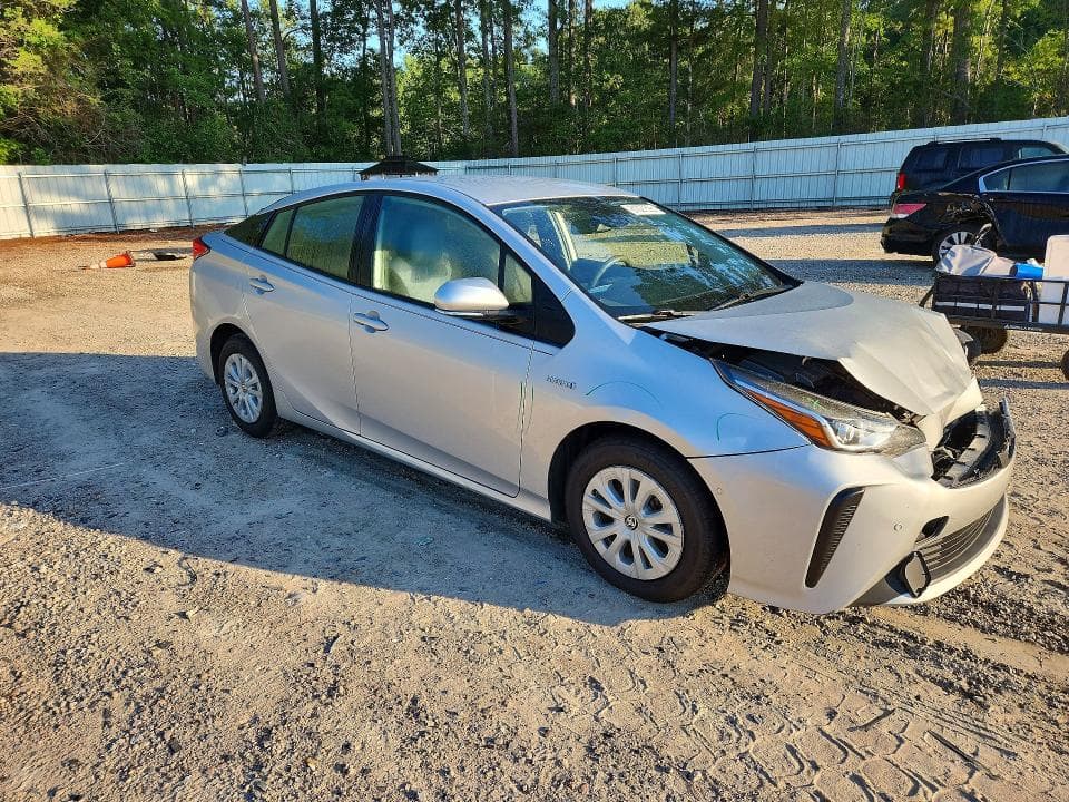 2019 TOYOTA PRIUS LE 4