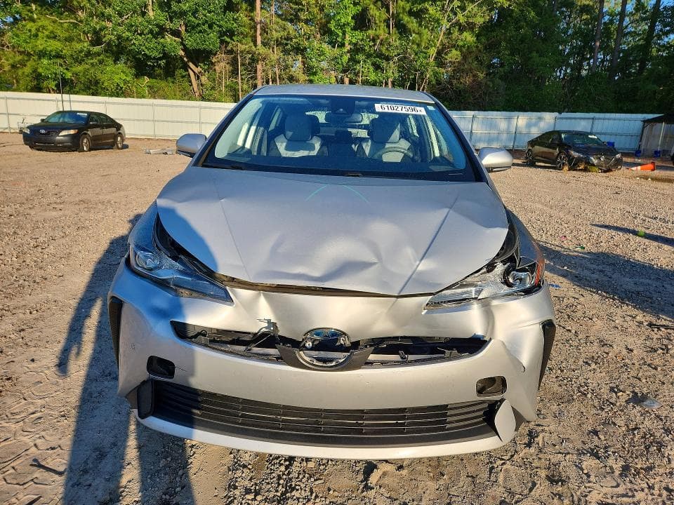 2019 TOYOTA PRIUS LE 5