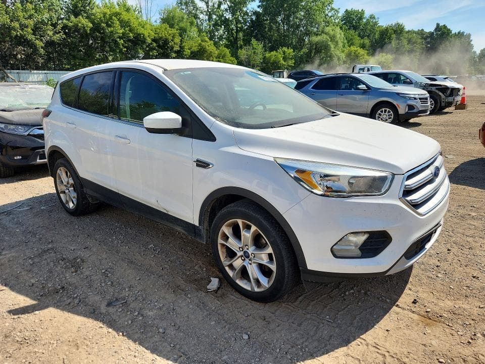 2017 FORD ESCAPE SE SE 4