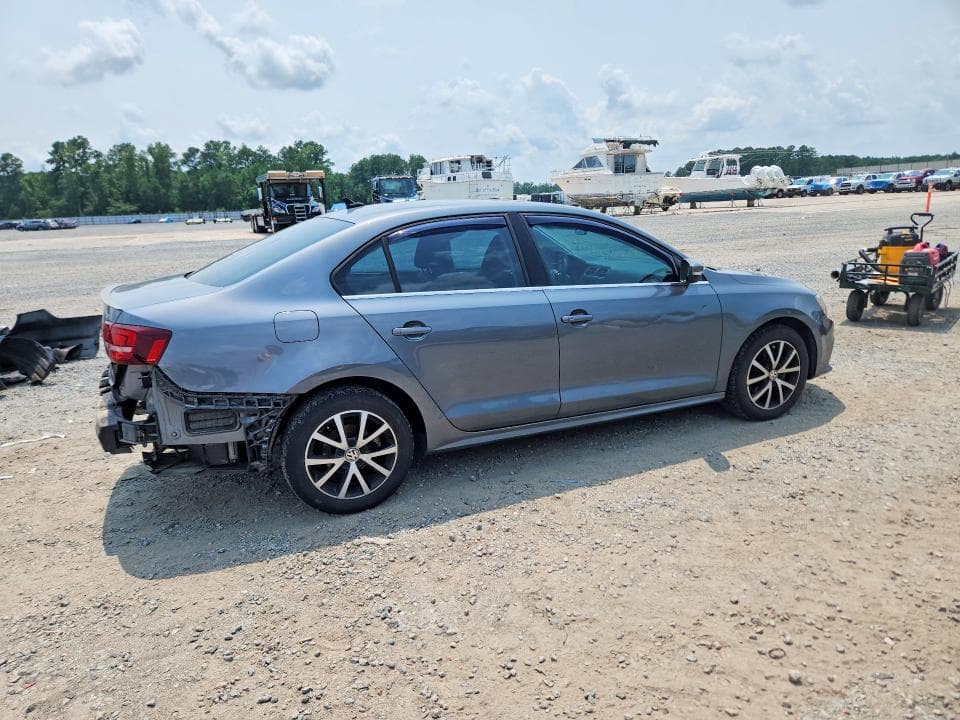 2017 VOLKSWAGEN JETTA SE 3