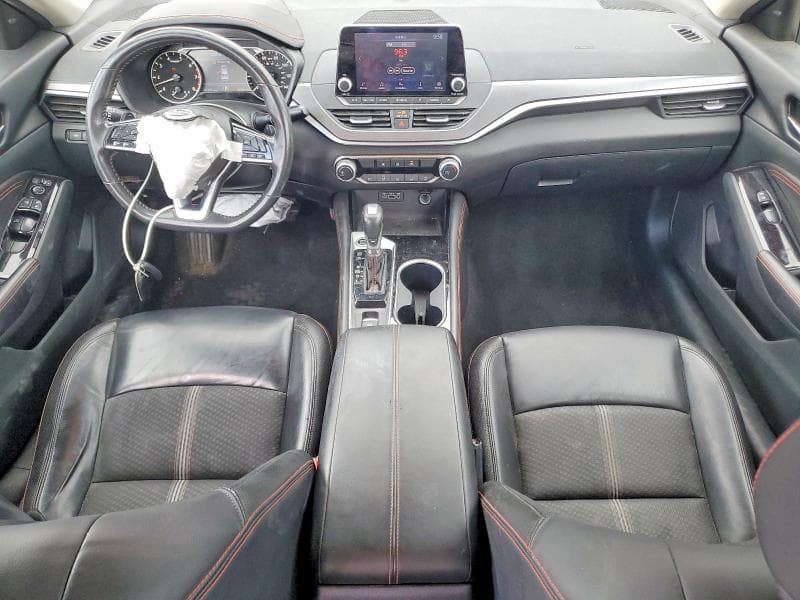 2023 NISSAN ALTIMA SR 8