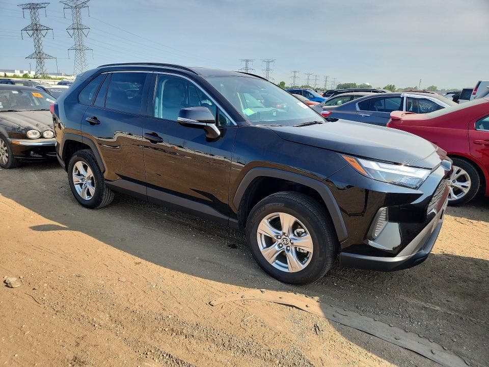 2025 TOYOTA RAV4 XLE XLE 4